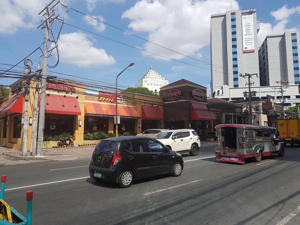 Bed & Breakfast New Manila