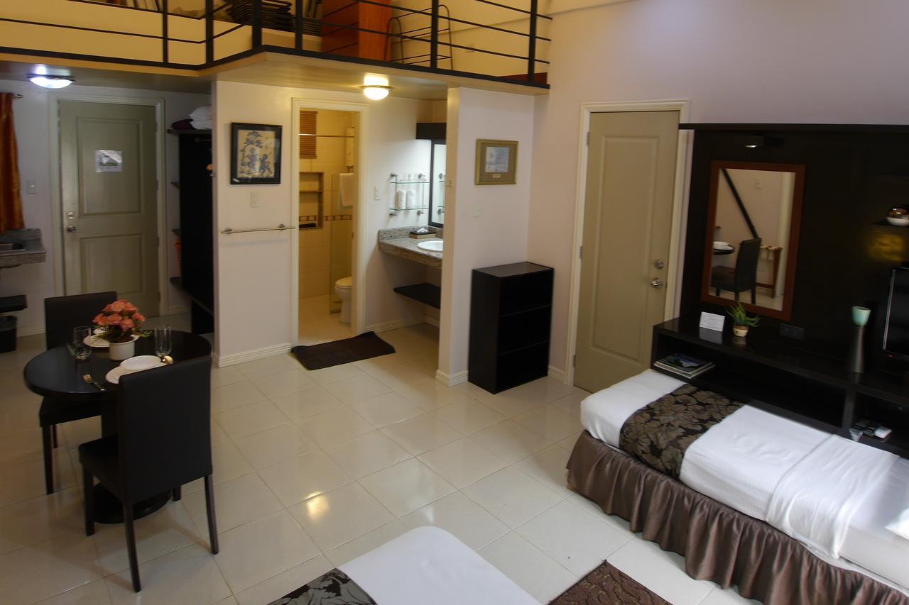 New Manila 3* Quezon City