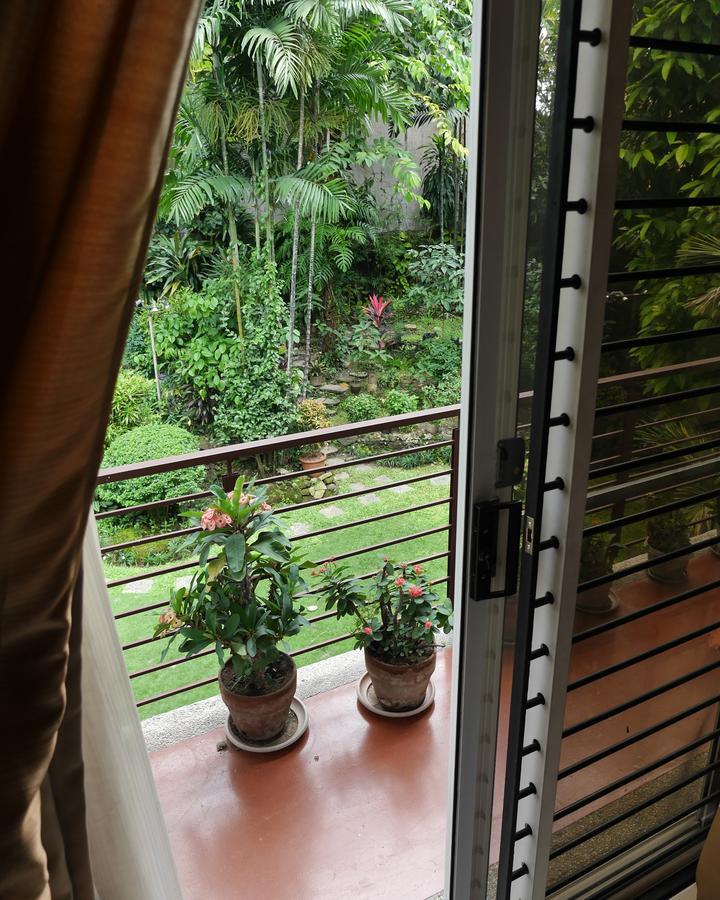 New Manila Bed & Breakfast Quezon City