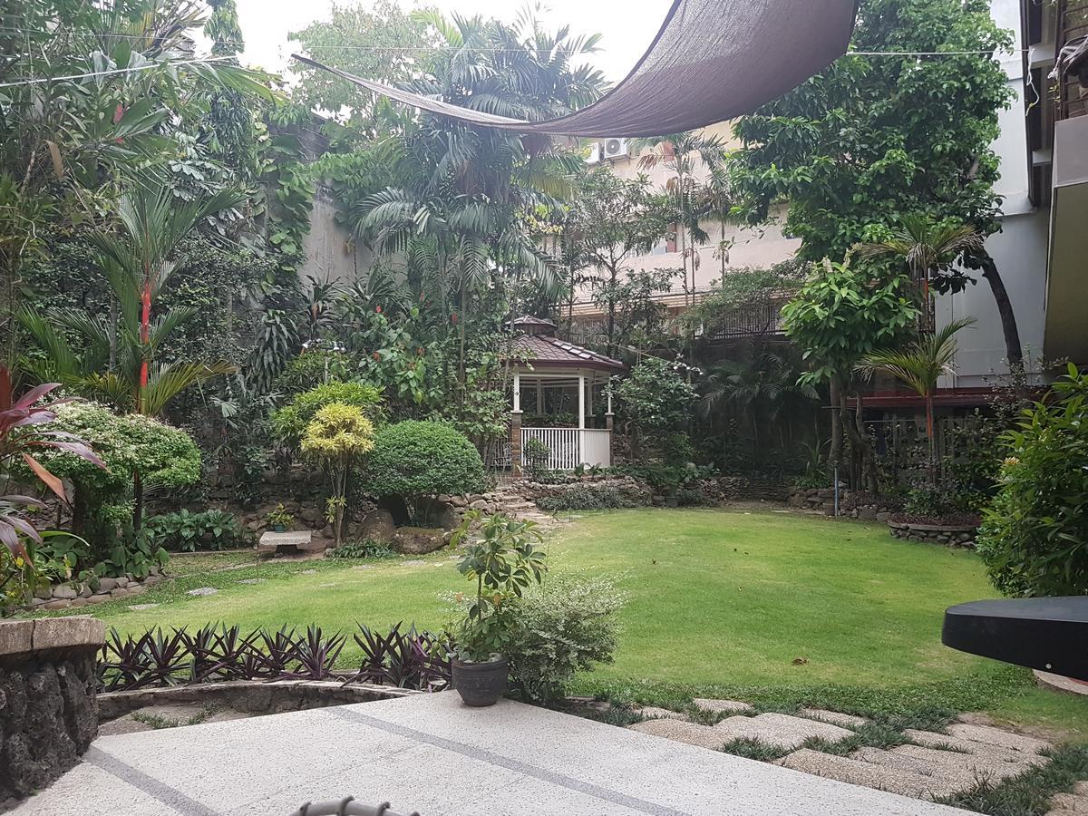 New Manila Bed & Breakfast 3*