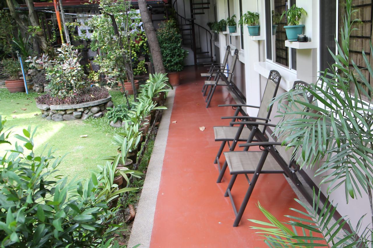 New Manila Bed & Breakfast 3*